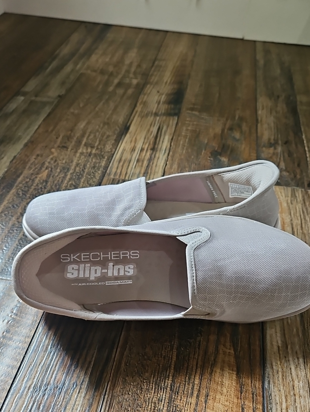 Skechers Handsfree Slip Ins Women's Casual Sneakers - Picture 3 of 11